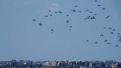 Deutschland will die Menschen in Gaza zusammen mit Jordanien aus der Luft versorgen. (Archivbild)