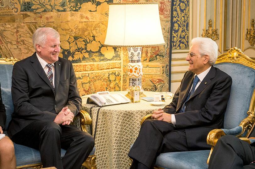 Horst Seehofer spricht in Rom mit Italiens Staatspräsident Sergio Mattarella über die Flüchtlingspolitik