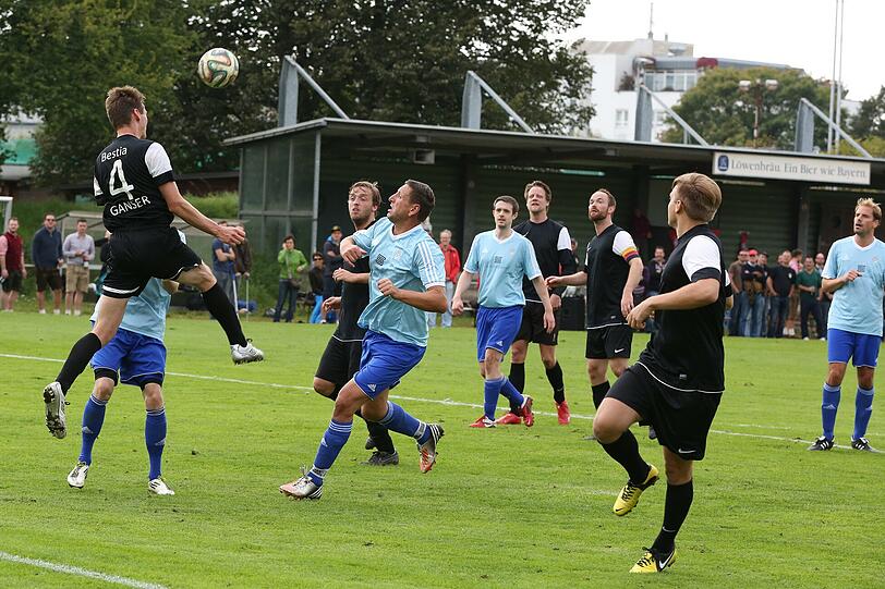 AZ-Cup 2014: Die Bilder vom Freizeitkicker-Finale.