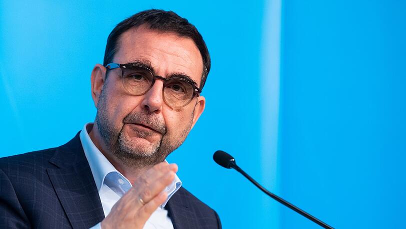 Klaus Holetschek (CSU), Gesundheitsminister von Bayern. Klaus Holetschek (CSU), Gesundheitsminister von Bayern.