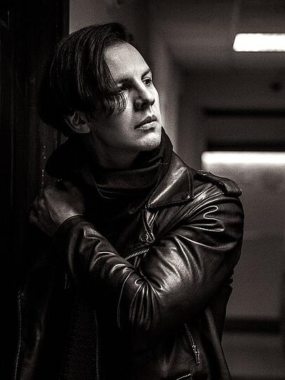 Teodor Currentzis - hier 2016 an der Oper in Perm. Der Dirigent ist für Eva Gesine Baur ein Beispiel eines Divo.