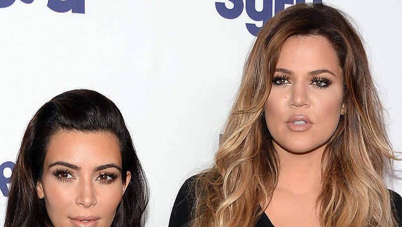 Stellen beide gerne ihre Kurven zur Schau: Kim und Khloé Kardashian Stellen beide gerne ihre Kurven zur Schau: Kim und Khloé Kardashian