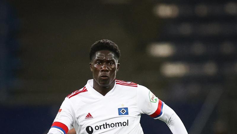 Der Hamburger SV muss wohl auch im Punktspiel beim 1. FC Nürnberg auf Amadou Onana verzichten.