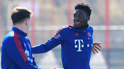 Alphonso Davies absolvierte am Dienstag erstmals wieder Teile des Mannschaftstrainings.