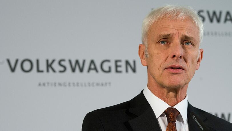 Der neue VW-Konzernchef Müller hatte bereits kurz nach seiner Amtsübernahme angekündigt, wegen der Krise alle Investitionen auf den Prüfstand stellen zu wollen. Der neue VW-Konzernchef Müller hatte bereits kurz nach seiner Amtsübernahme angekündigt, wegen der Krise alle Investitionen auf den Prüfstand stellen zu wollen.