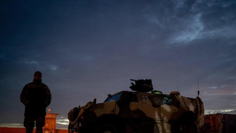 Seit Anfang 2002 sind deutsche Soldaten in Afghanistan. Seit Anfang 2002 sind deutsche Soldaten in Afghanistan.