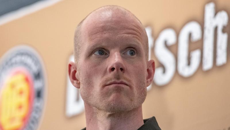 Toni Söderholm, Eishockey-Bundestrainer, nimmt an einer Pressekonferenz des Deutschen Eishockey-Bundes (DEB) teil.