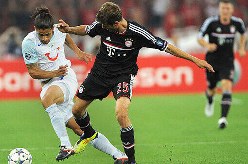 THOMAS MÜLLER: Der Inside-Rotierer, diesmal wieder rechts. Bekam früh auf die Socken, passte intelligent auf Gomez vor dem 1:0. Macht einfach immer was draus. Note 2