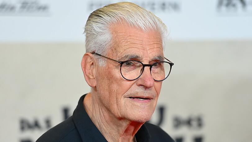Sky du Mont auf der Premiere von "Das Kanu des Manitu" im Mathäser Filmpalast in München.