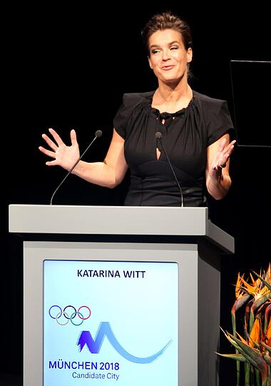Beckenbauer, Witt, Ude, Wulff und ein Jodler: Die Bilder von Münchens Präsentation vor dem IOC in Durban.