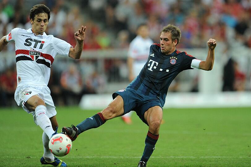 PHILIPP LAHM, NOTE 2: Er sieht sich als Rechtsverteidiger, Pep Guardiola auch. Und doch spielte er wieder im Mittelfeld auf der Acht. Und wieder gar nicht übel.