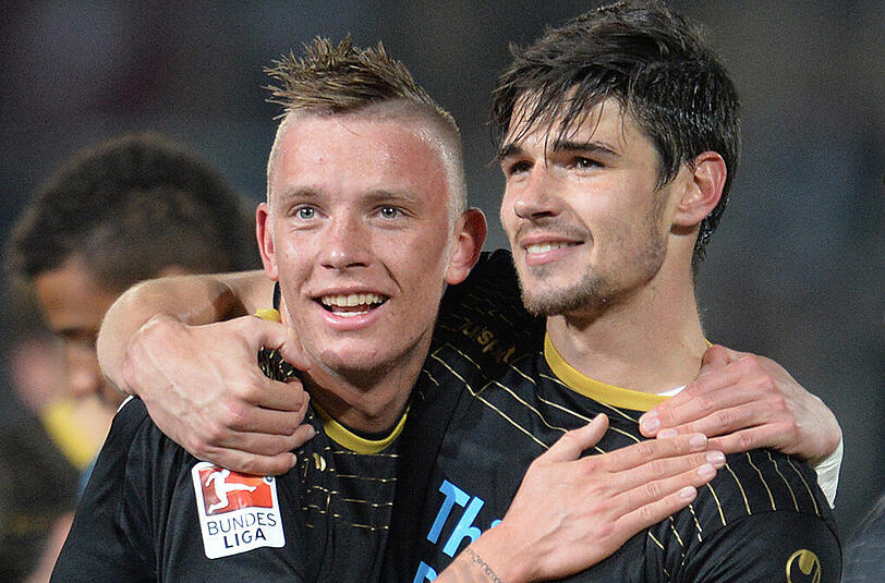Will auch in Zukunft Teamkollege von Christopher Schindler sein und für den TSV 1860 auflaufen: Youngster Marius Wolf (l.).