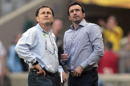 In der Kritik: Ewald Lienen und Miki Stevic.