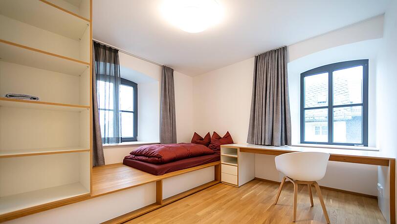 Hier kann ein ausgew&auml;hlter Teilnehmer sechs Wochen lang kostenlos das Landleben testen. Speisen m&uuml;ssen selbst bezahlt werden.