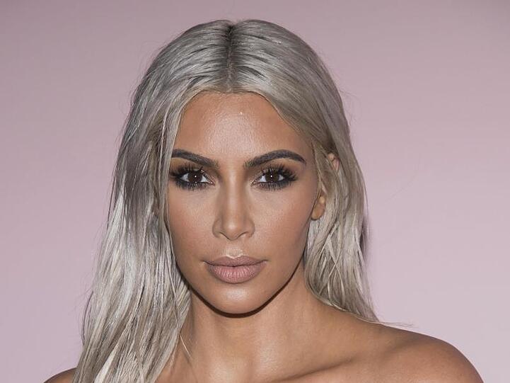 Kim Kardashian bei einer Modenschau im Rahmen der New York Fashion Week 2017.