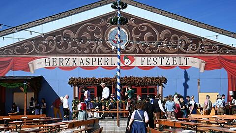 Beppi Bachmaier will mit seinem Herzkasperlzelt auf die Oide Wiesn zurückkehren.