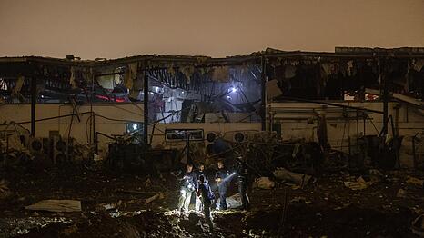 Weiterhin schlagen regelm&auml;&szlig;ig Raketen aus dem Iran in Israel ein.