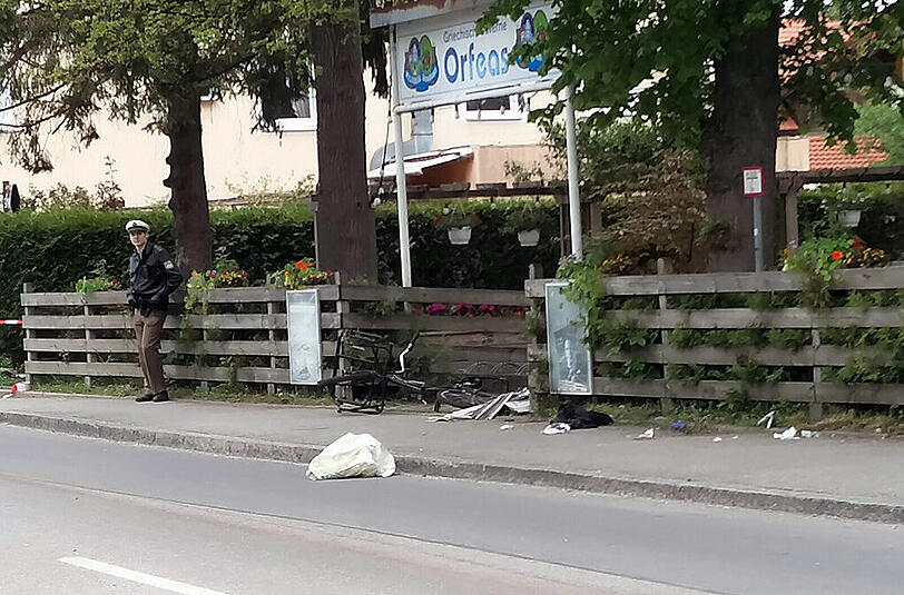 Tödliche Messerstecherei in Grafing-Bahnhof. Die Bilder vom Tatort.