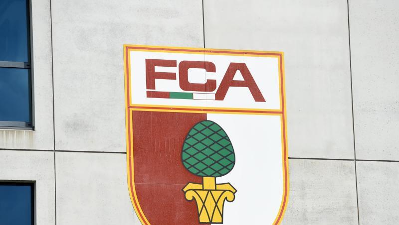 Das Vereinswappen des FC Augsburg. Foto: picture alliance/dpa/Archivbild Das Vereinswappen des FC Augsburg. Foto: picture alliance/dpa/Archivbild