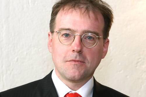 Mit einem unfassbaren Kommentar über das Massaker von Norwegen verhöhnt er die unschuldigen Opfer.