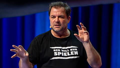 Martin R&uuml;tter wehrt sich gegen gutgemeinte Ratschl&auml;ge.