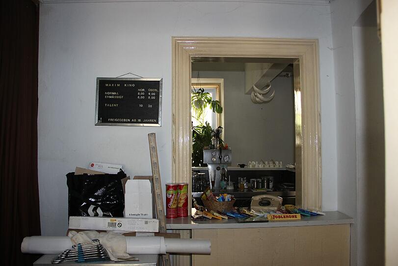 Abbau im Maxim-Kino