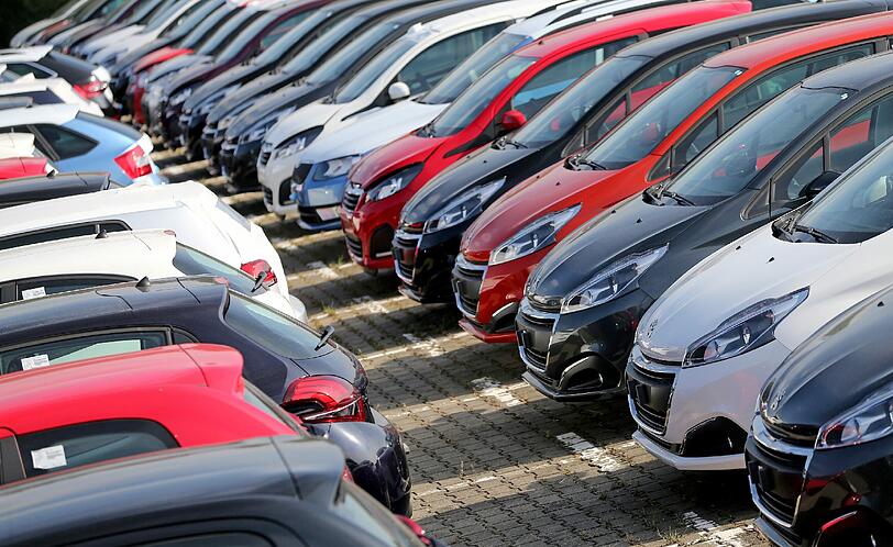 Der deutsche Automarkt entwickelt sich wegen der geringen Anzahl an Neuzulassungen zunehmend zum Schnäppchenmarkt.