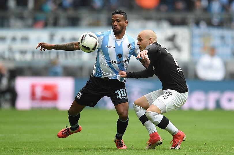 AMILTON - Note 4: Wie immer im Vollgasmodus. Wie immer aber auch sehr eigensinnig. Zum kompletten Angreifer fehlt dem Brasilianer öfters der Blick zum Mitspieler. Konnte gegen Sandhausen kaum gefährliche Szenen erzwingen.