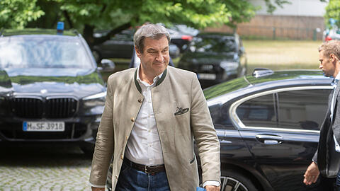 Markus Söder liegt sowohl im eigenen Kabinett als auch im Vergleich der Regierungschefs der Länder im Mittelfeld. (Archivbild)