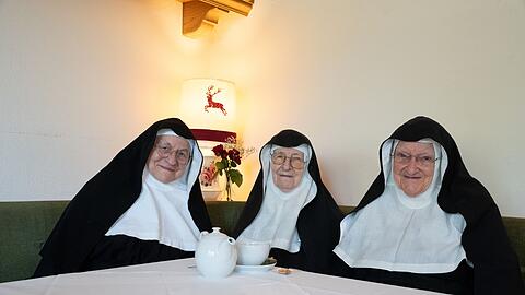 Schwester Rita, Schwester Regina und Schwester Bernadette wollen das Angebot der Kirche nicht annehmen. (Archivbild)