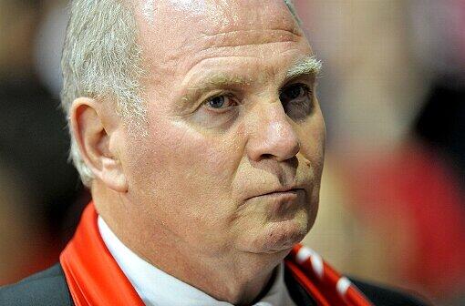 Gegen Uli Hoeneß wird wegen des Verdachts der Steuerhinterziehung ermittelt.