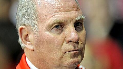 Gegen Uli Hoeneß wird wegen des Verdachts der Steuerhinterziehung ermittelt.