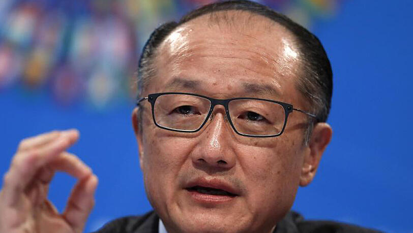 Weltbank-Präsident Jim Yong Kim hat die wohlhabenden Länder der Welt aufgerufen, ihre Entwicklungshilfe nicht zurückzufahren. Weltbank-Präsident Jim Yong Kim hat die wohlhabenden Länder der Welt aufgerufen, ihre Entwicklungshilfe nicht zurückzufahren.