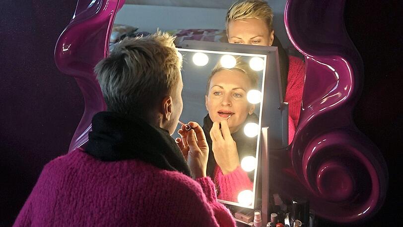 Blick-in-die-Wohnung-So-lebt-Drag-K-nstlerin-Ruby-Tuesday-in-M-nchen