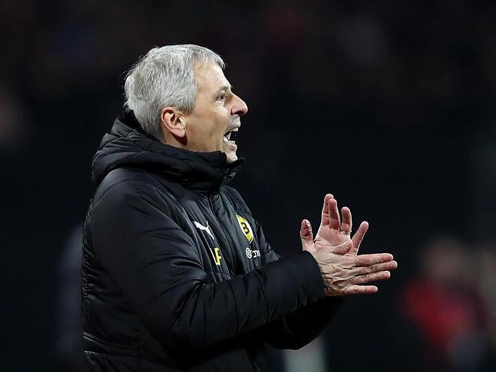 Der Dortmunder Trainer Lucien Favre im Max-Morlock-Stadion. Foto: Daniel Karmann