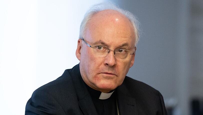 Rudolf Voderholzer, Bischof von Regensburg, nimmt an der Herbstvollversammlung der Freisinger Bischofskonferenz teil.