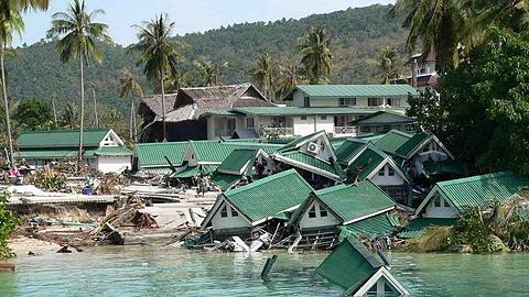 Vom Tsunami zerstörtes Urlaubs-Ressort in Thailand