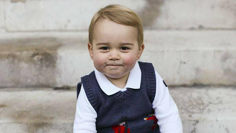 Anders als bei diesem Foto-Shooting soll George auf dem Wochenmarkt in Buckleberry alles andere als still gesessen haben Anders als bei diesem Foto-Shooting soll George auf dem Wochenmarkt in Buckleberry alles andere als still gesessen haben