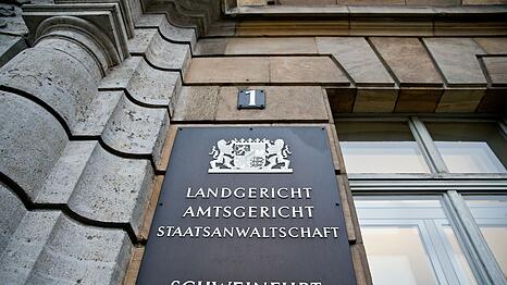 Zweimal hat die Staatsanwaltschaft Schweinfurt mit ihrer Anklage eines Bundeswehroffiziers Niederlagen erlitten. Doch die Anklagebeh&ouml;rde gibt nicht auf. (Archivbild)