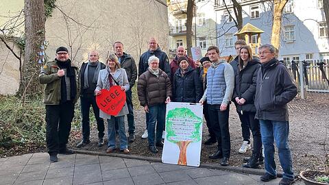 Protest gegen den Kahlschlag.
