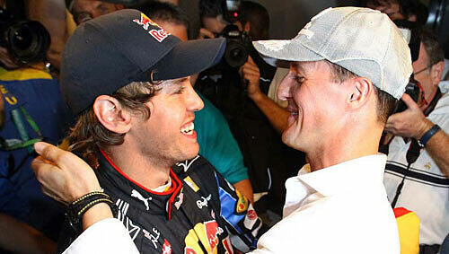 Auf Augenhöhe: Sebastian Vettel (l.) und Michael Schumacher Auf Augenhöhe: Sebastian Vettel (l.) und Michael Schumacher