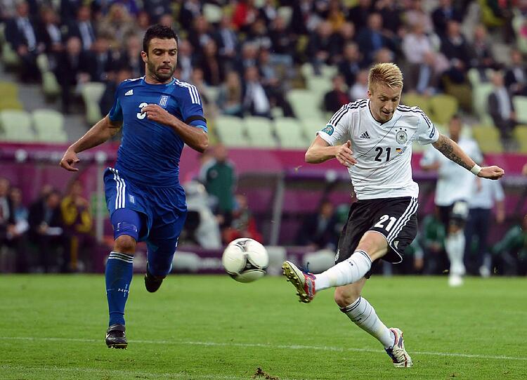 MARCO REUS: NOTE 2 -
Sehr umtriebig, fleißig und kombinationssicher. Bot sich geschickt an, stieß in Lücken. Erst beim Torschuss harmlos, dann per Hammer zum 4:1.