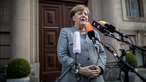 Angela Merkel hat sich erstmals zu den Jamaika-Sondierungsgesprächen geäußert. Die Bundeskanzlerin gibt sich zuversichtlich.