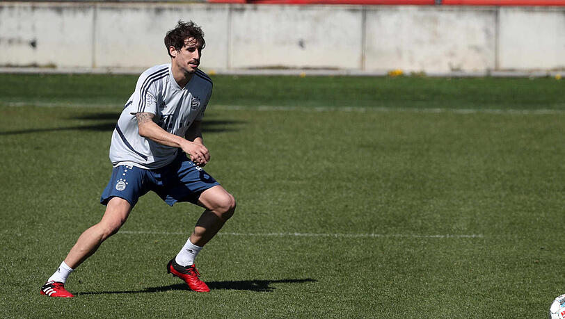 Javi Martínez bleibt in München und reist nicht mit nach Berlin. Javi Martínez bleibt in München und reist nicht mit nach Berlin.