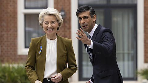 EU-Komissionschefin Ursula von der Leyen trifft Großbritanniens Premier Rishi Sunak.