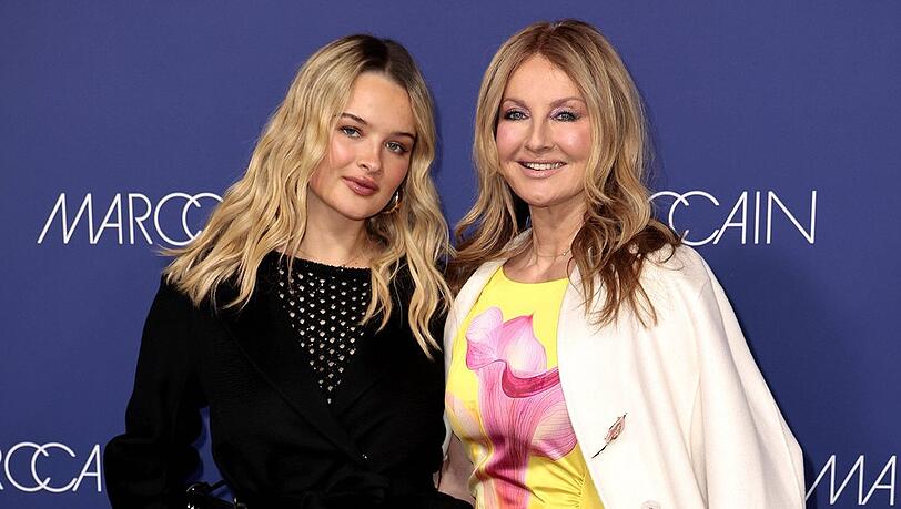 Frauke Ludowig mit ihrer Tochter Nele auf einem Event. Frauke Ludowig mit ihrer Tochter Nele auf einem Event.