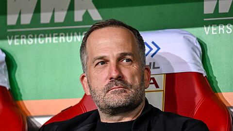 In der Hinrunde gab Manuel Baum gegen Bayer sein Comeback auf der Trainerbank. (Archivbild)