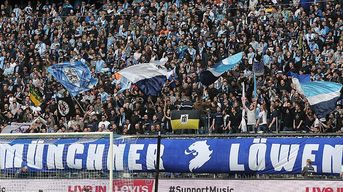 Die "Münchner Löwen" wollen vorerst auf organisierte Unterstützung verzichten. (Archivbild)