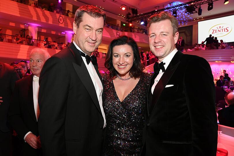 Markus Soeder und Dorothee Baer mit Mann Oliver Baer