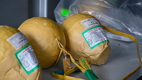 Kugelbomben werden regelm&auml;&szlig;ig vom Zoll beschlagnahmt.